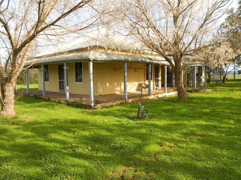 815 Glen Logan Siding Road, Cowra NSW 2794