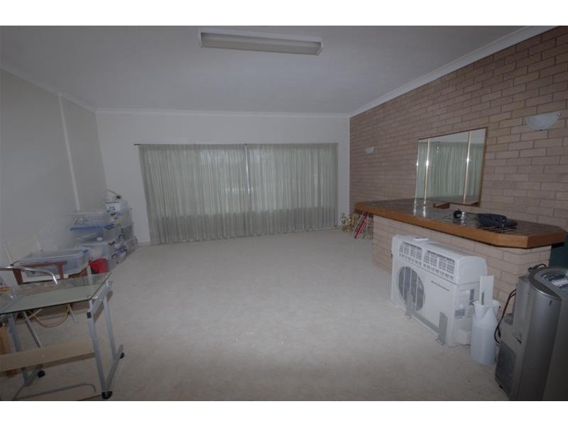 4 Duffey Avenue, Cowra NSW 2794