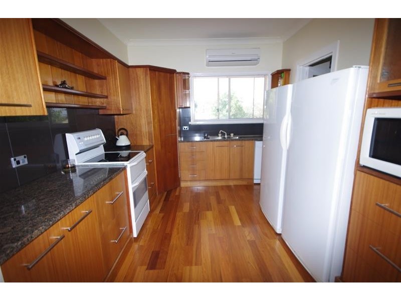 81 Military Parade, Cowra NSW 2794