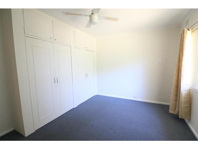 15 Newcombe Street, Cowra NSW 2794