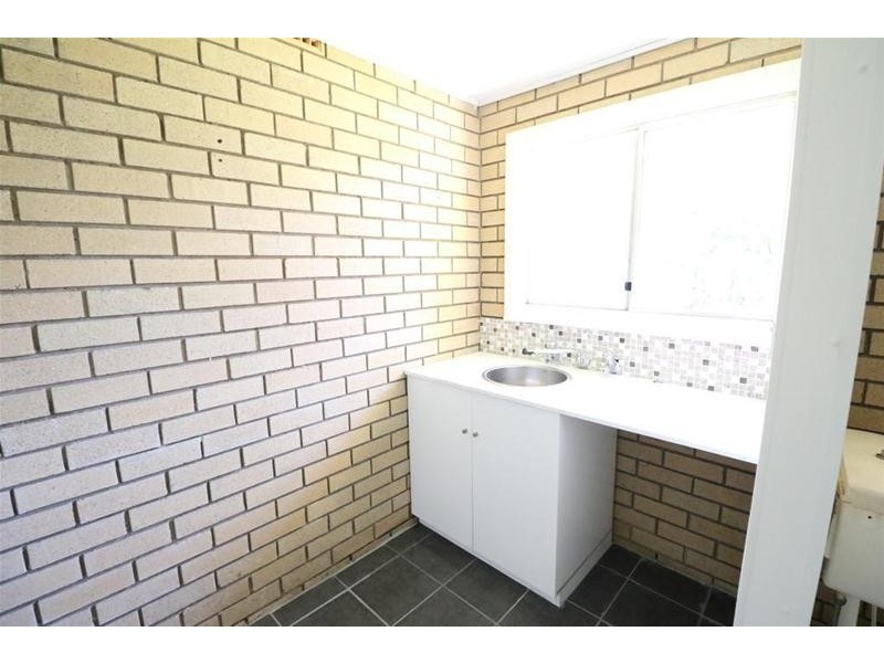 15 Newcombe Street, Cowra NSW 2794