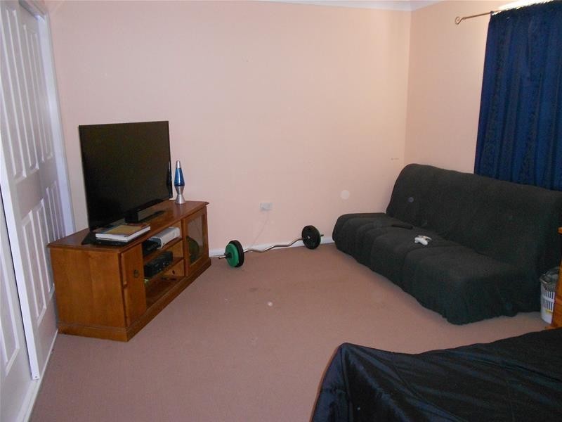 29 Robinson Street, Woodstock NSW 2793