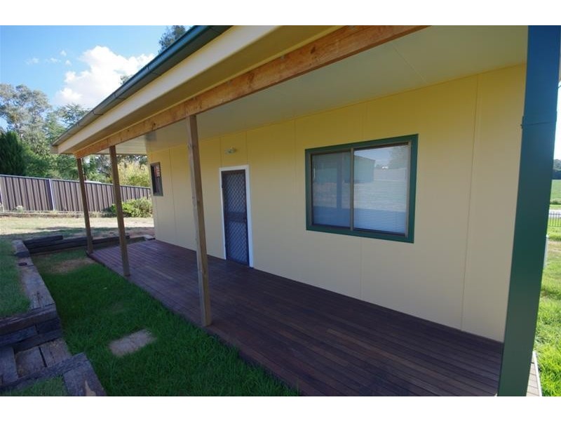 99 Taragala Street, Cowra NSW 2794