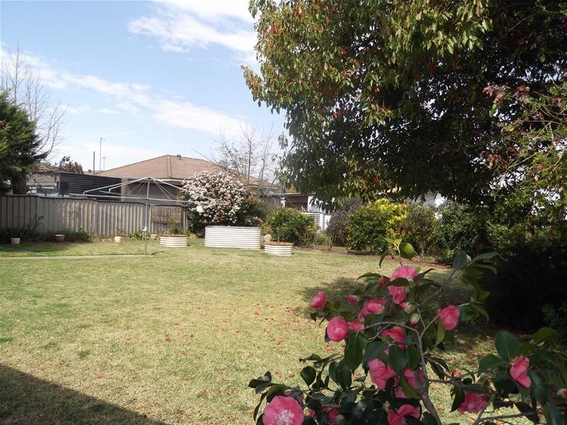23 Dowell Street, Cowra NSW 2794