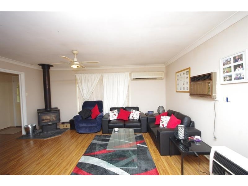 23 Newcombe Street, Cowra NSW 2794