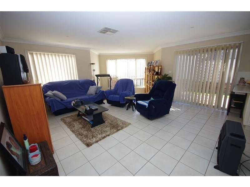 25 Acacia Circle, Cowra NSW 2794