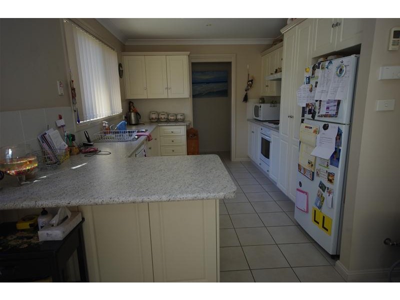 25 Acacia Circle, Cowra NSW 2794