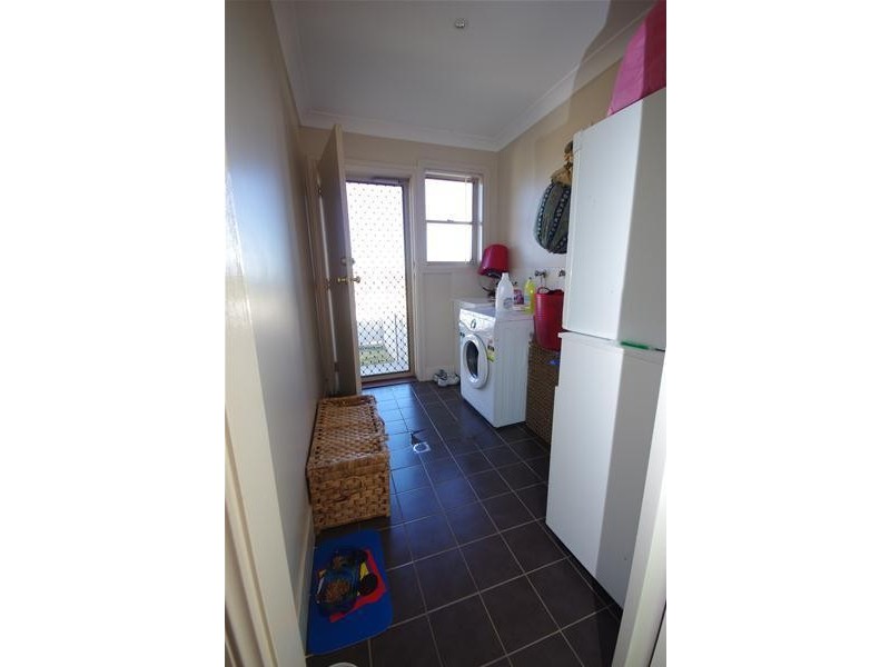 25 Acacia Circle, Cowra NSW 2794