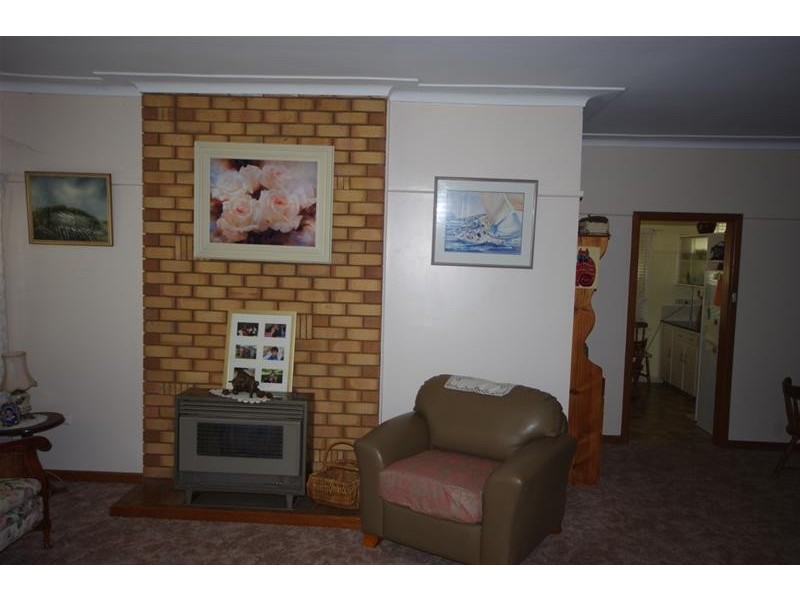 31 Forbes Street, Gooloogong NSW 2805