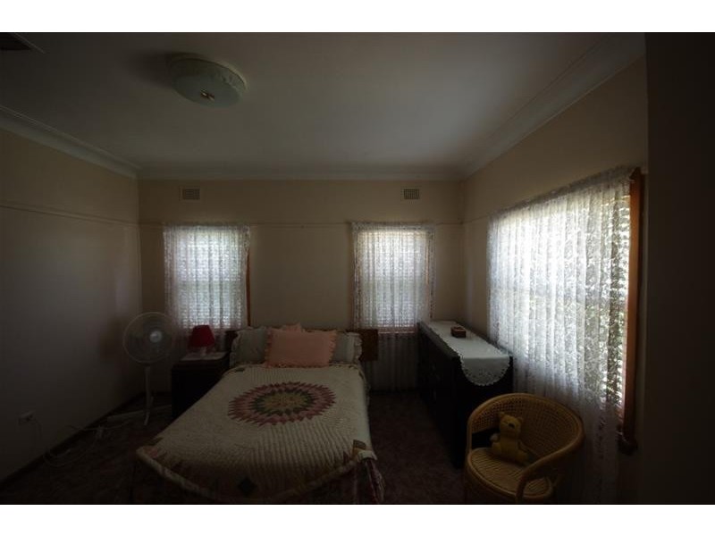 31 Forbes Street, Gooloogong NSW 2805