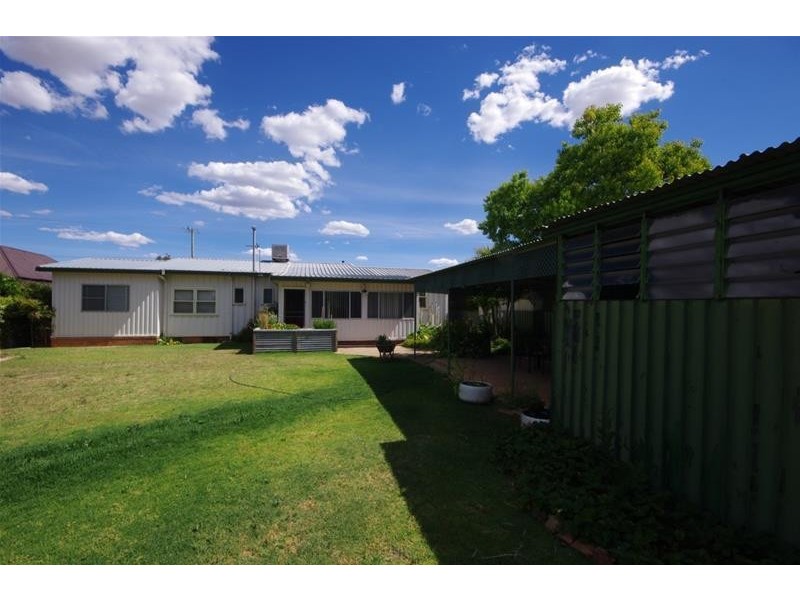 31 Forbes Street, Gooloogong NSW 2805