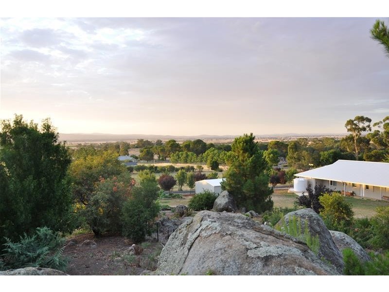 39 Doncaster Drive, Cowra NSW 2794