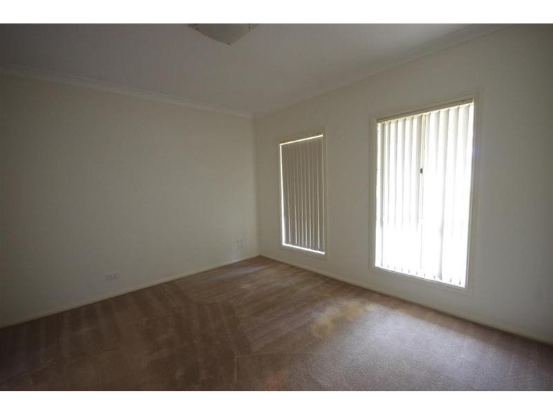 1/2 Amie Street, Cowra NSW 2794