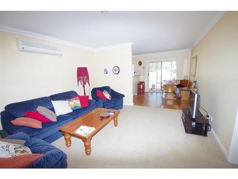 Unit 1/43 London Drive, Cowra NSW 2794