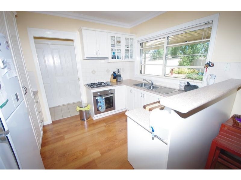 Unit 1/43 London Drive, Cowra NSW 2794