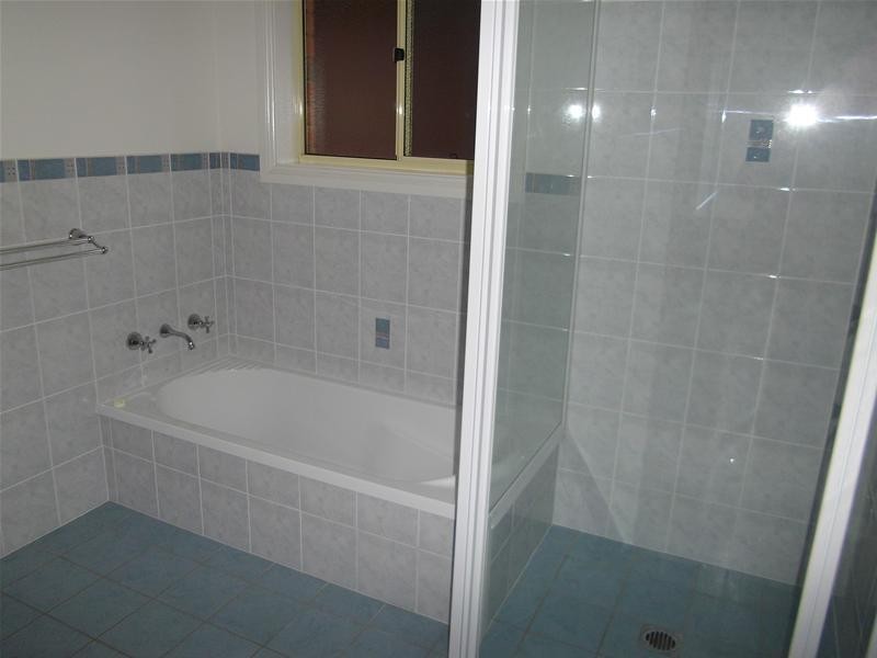 3/2 Amie Street, Cowra NSW 2794