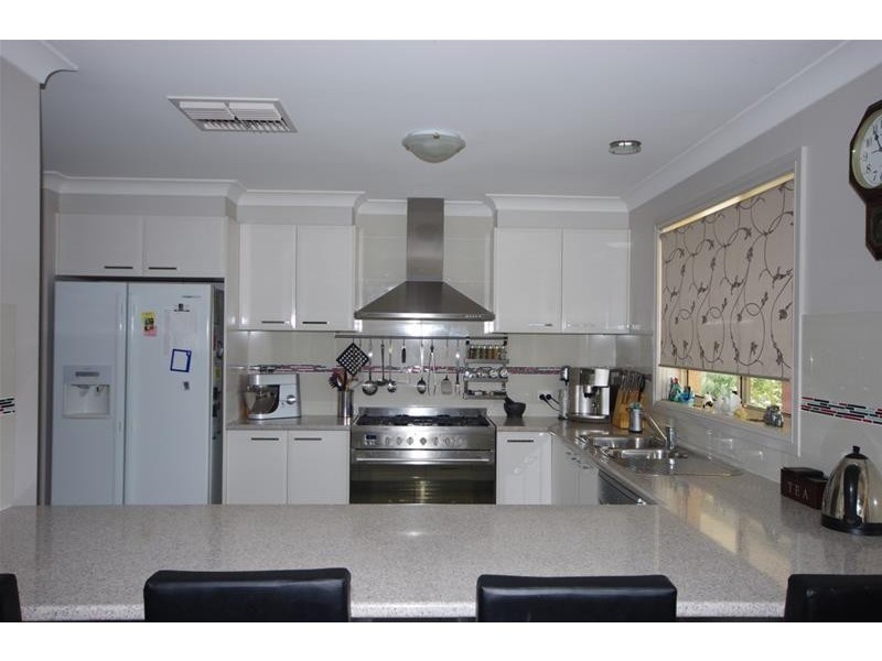 327 Elouera Road, Cowra NSW 2794