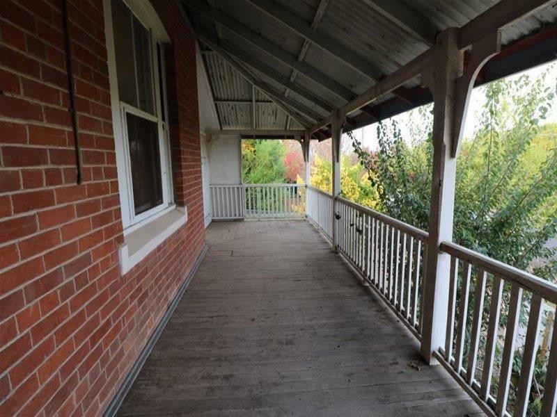 70 Liverpool Street, Cowra NSW 2794