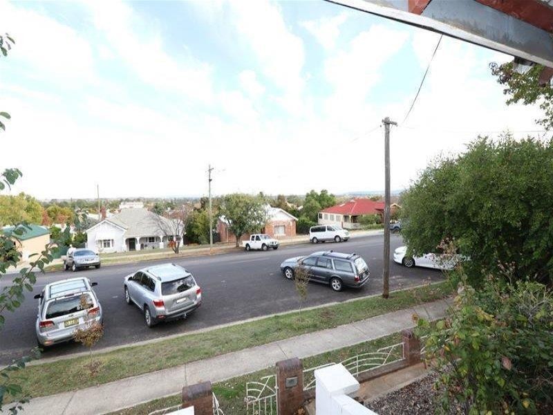 70 Liverpool Street, Cowra NSW 2794