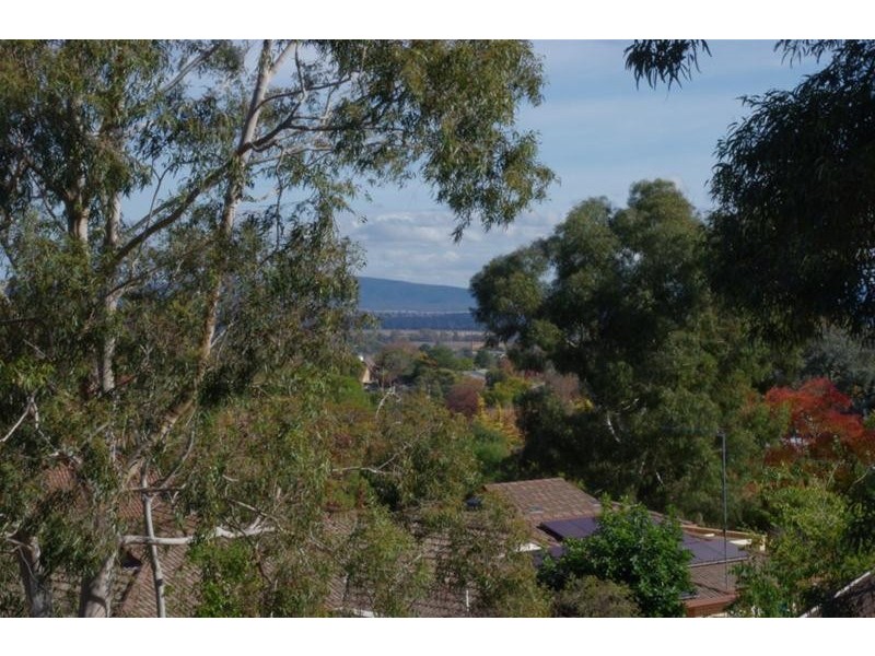 8 Amaroo Avenue, Cowra NSW 2794