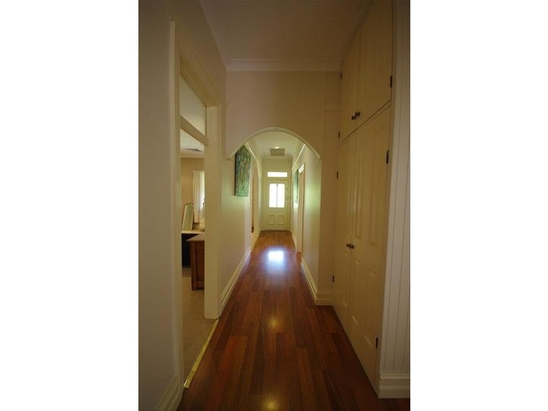 1 Poignand Avenue, Cowra NSW 2794