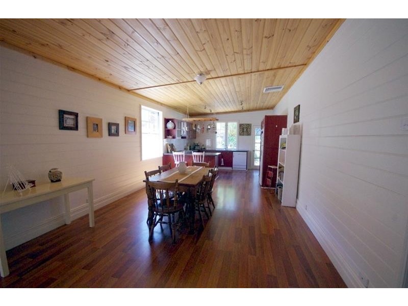 1 Poignand Avenue, Cowra NSW 2794