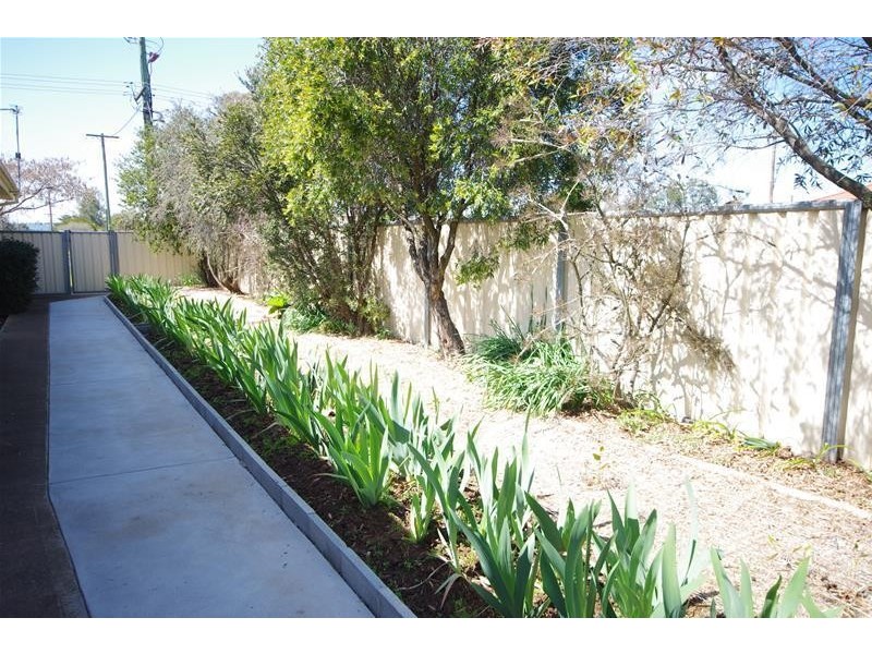 23 Hartley Street, Cowra NSW 2794