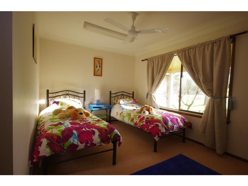 30-38 Banks Street (Gooloogong via), Cowra NSW 2794