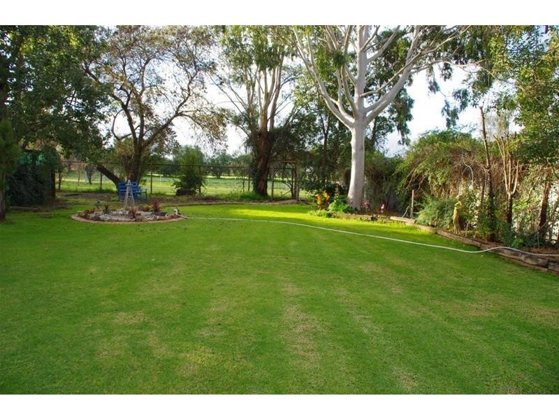 30-38 Banks Street (Gooloogong via), Cowra NSW 2794