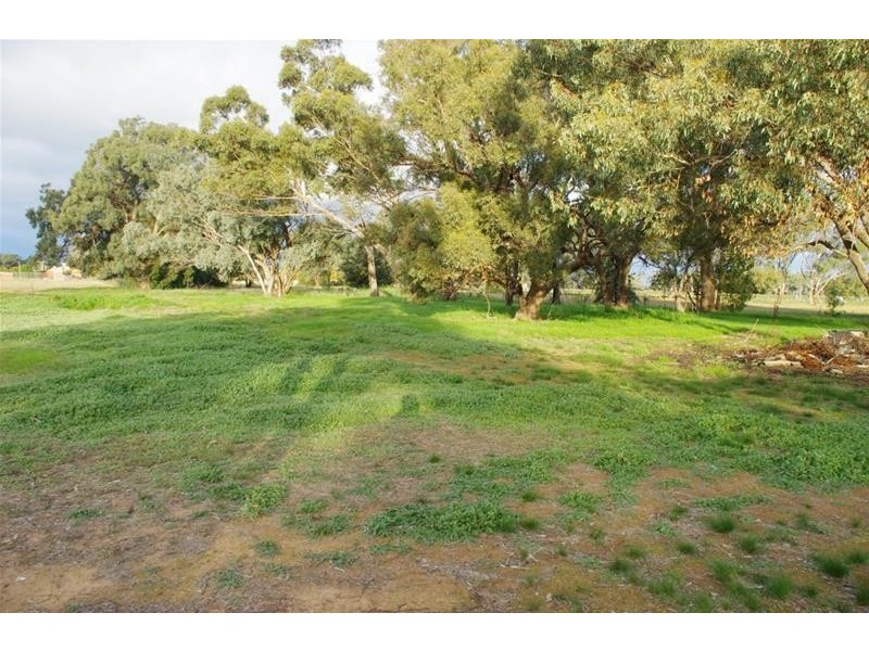 30-38 Banks Street (Gooloogong via), Cowra NSW 2794