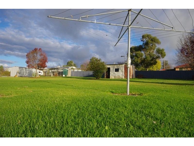 4 Cowra Street, Canowindra NSW 2804