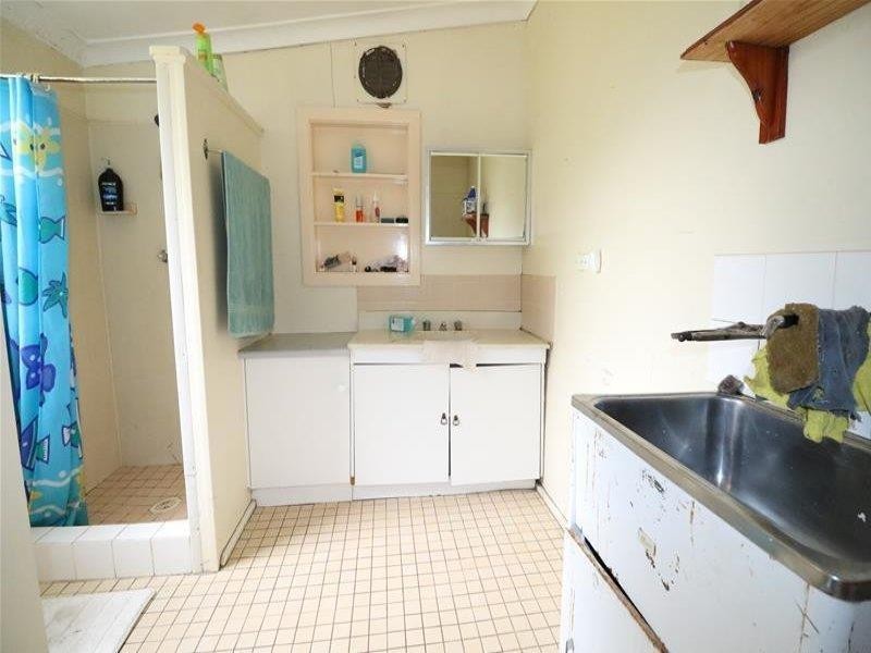 2 Lynch Street, Cowra NSW 2794