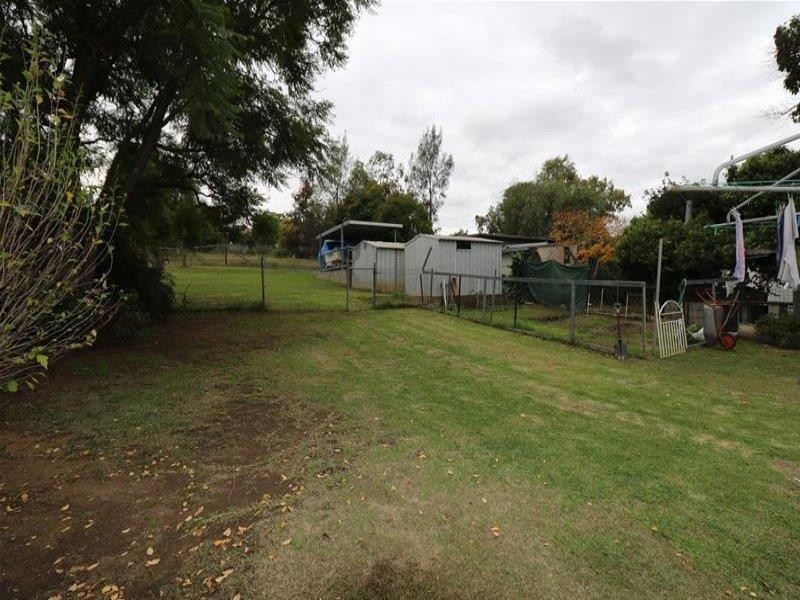 2 Lynch Street, Cowra NSW 2794