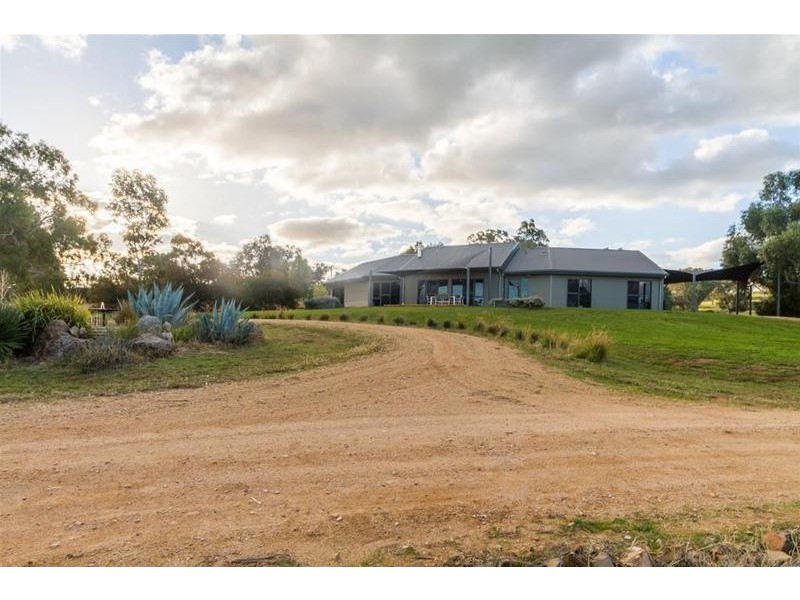 188 Paytens Lane, Cowra NSW 2794