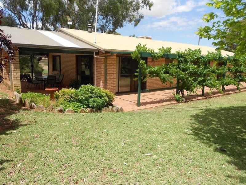 30 Goodacre Drive, Woodstock NSW 2793