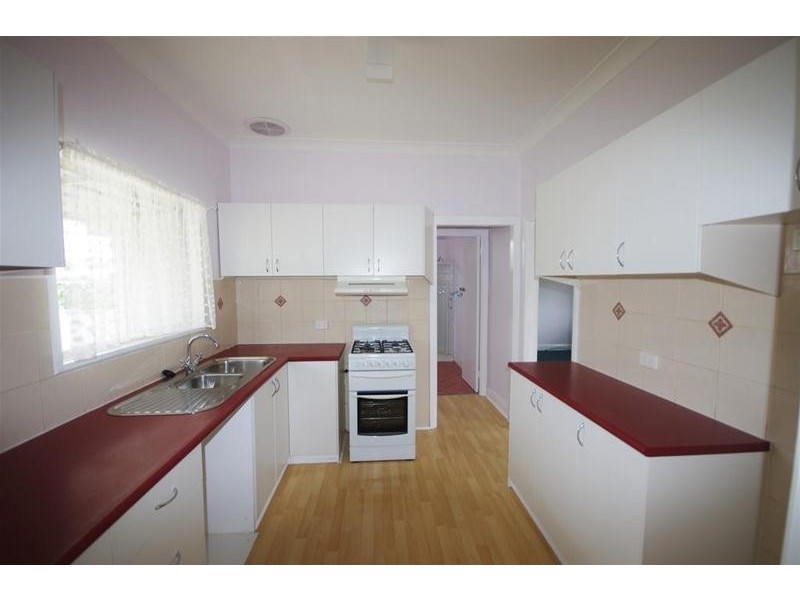 35 Victor Street, Cowra NSW 2794