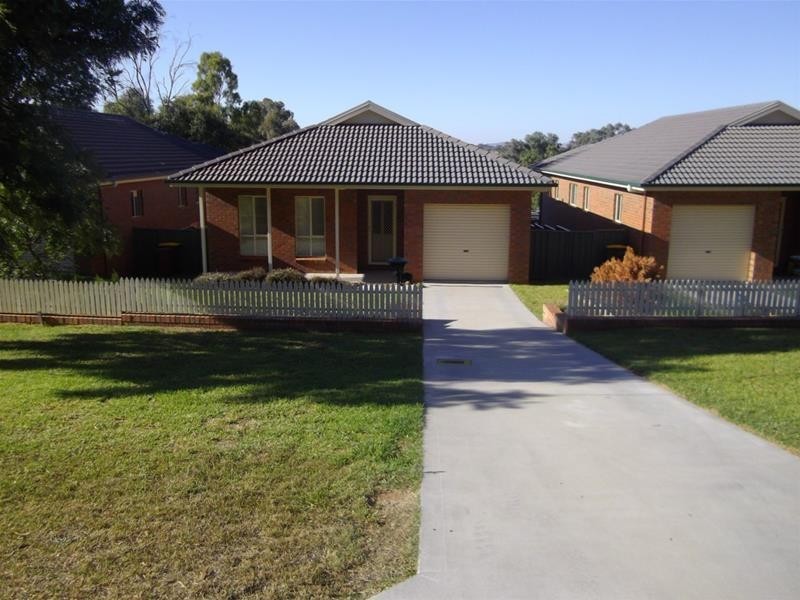 17B Binni Street, Cowra NSW 2794