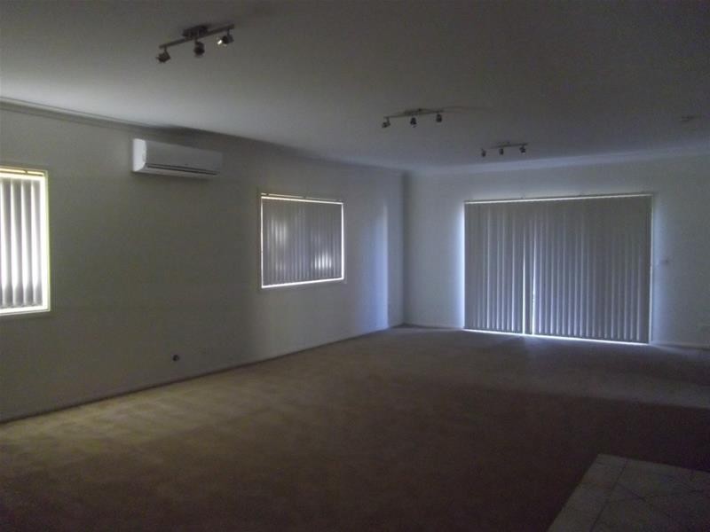 17B Binni Street, Cowra NSW 2794