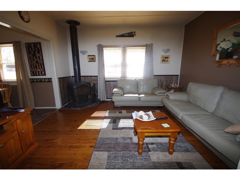 58 Fitzroy Avenue, Cowra NSW 2794