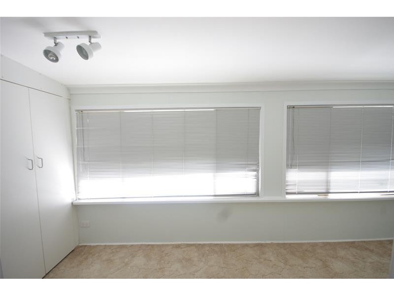 18 Argoon Street, Cowra NSW 2794