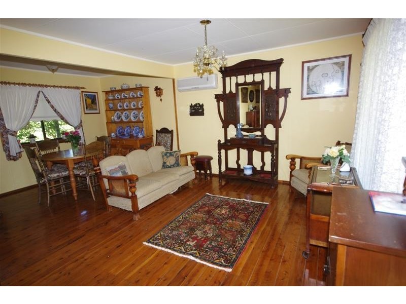 26 Lyall Street, Cowra NSW 2794