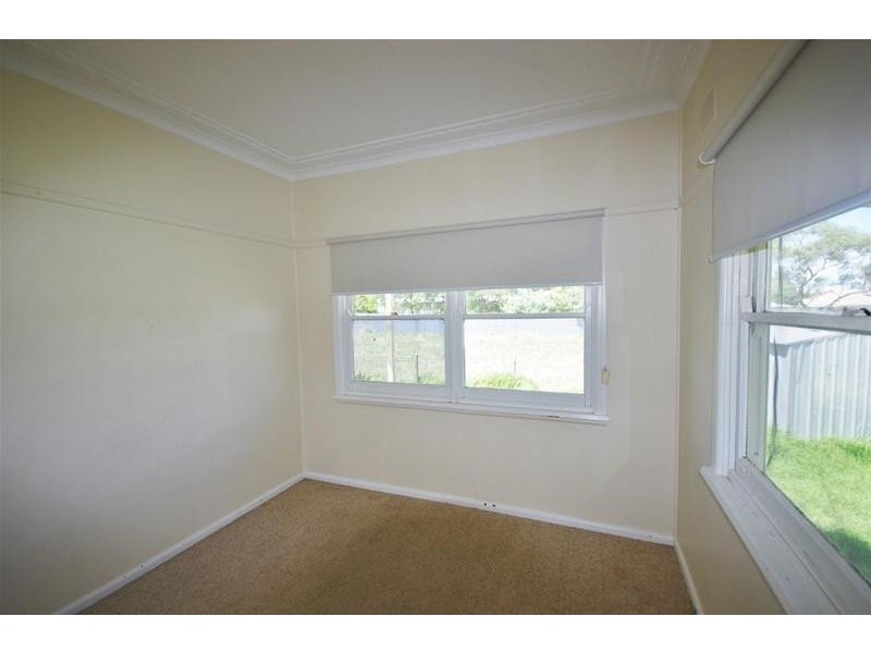 24 Cooyal Stree, Cowra NSW 2794