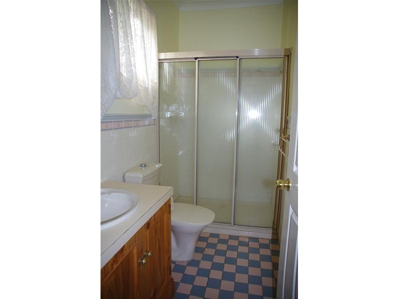 4 Eucalypt Close, Cowra NSW 2794