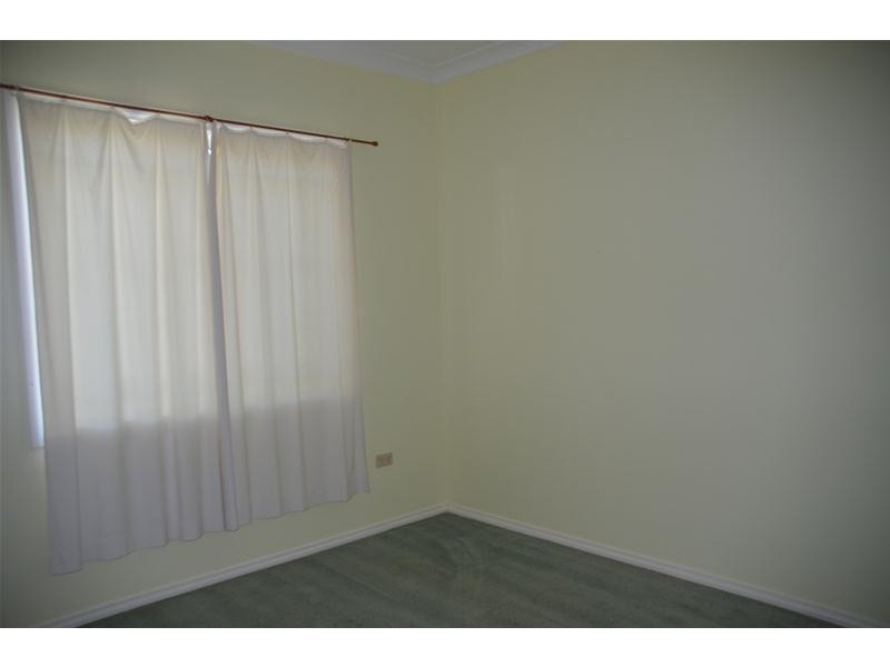 4 Eucalypt Close, Cowra NSW 2794