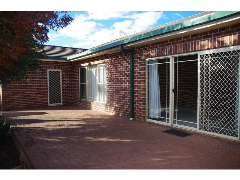 4 Eucalypt Close, Cowra NSW 2794