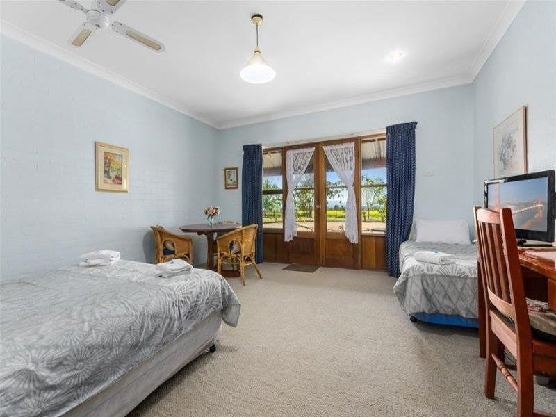 42 Chardonnay Road, Cowra NSW 2794