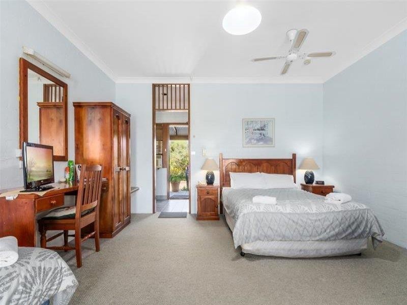 42 Chardonnay Road, Cowra NSW 2794