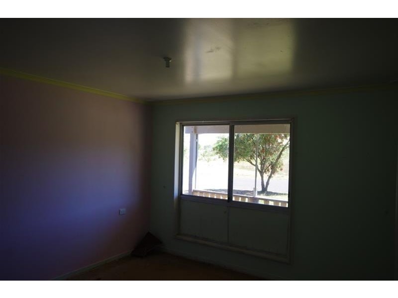 24 Pridham Street, Cowra NSW 2794