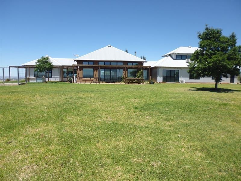 174 Paytens Road, Cowra NSW 2794