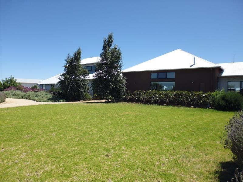 174 Paytens Road, Cowra NSW 2794